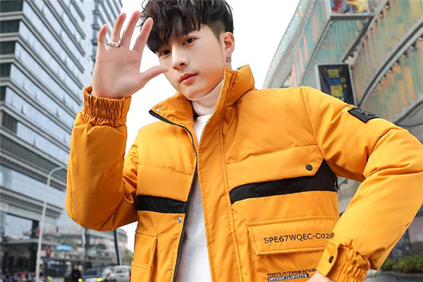 防寒服油漬怎么能洗掉 用專業(yè)清洗劑 防寒服油漬怎么能洗掉 用專業(yè)清洗劑