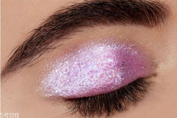 獨角獸液體眼影蜜怎么樣 lime crime獨角獸金屬液體眼影 獨角獸液體眼影蜜怎么樣 lime crime獨角獸金屬液體眼影