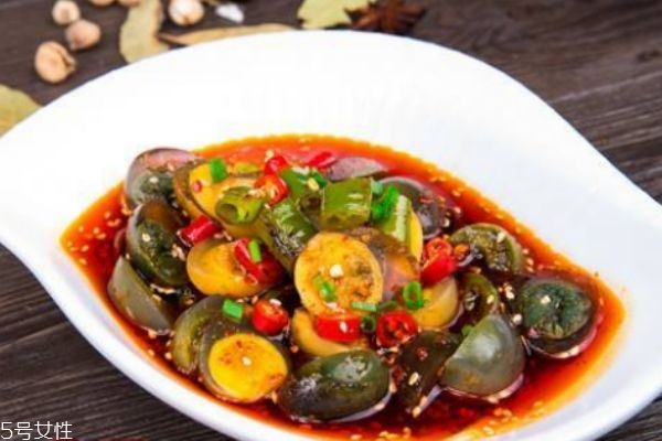 四歲的孩子能吃皮蛋嗎 盡量少吃為好 四歲的孩子能吃皮蛋嗎 盡量少吃為好