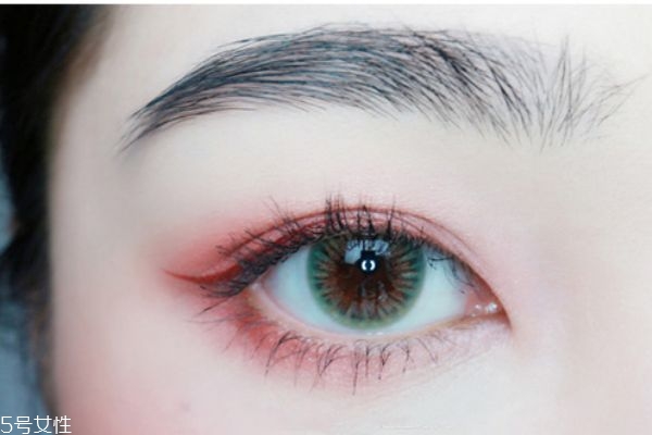 溫柔豆沙色眼妝怎么畫 豆沙色眼妝的畫法 溫柔豆沙色眼妝怎么畫 豆沙色眼妝的畫法