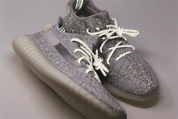 yeezy 350滿天星發(fā)售時(shí)間 超限量反光版本 yeezy 350滿天星發(fā)售時(shí)間 超限量反光版本