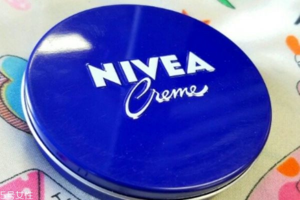 妮維雅小藍(lán)罐多少錢 平價(jià)網(wǎng)紅面霜 妮維雅小藍(lán)罐多少錢 平價(jià)網(wǎng)紅面霜