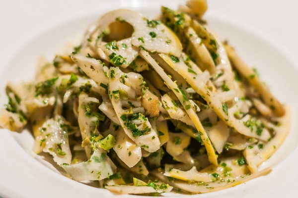 冬筍可以生吃嗎 不宜生吃 冬筍可以生吃嗎 不宜生吃