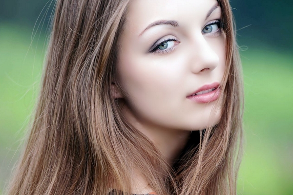 坐著敲后腰 消脹氣提升腸功能 坐著敲后腰 消脹氣提升腸功能