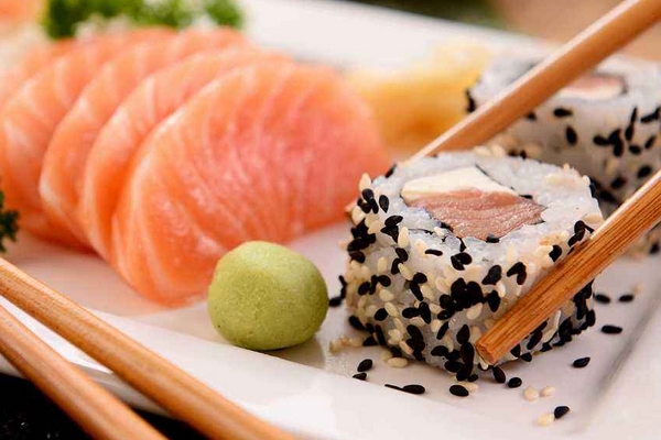 晚餐飲食不當(dāng)可能導(dǎo)致致命 晚餐要好好吃 晚餐飲食不當(dāng)可能導(dǎo)致致命 晚餐要好好吃