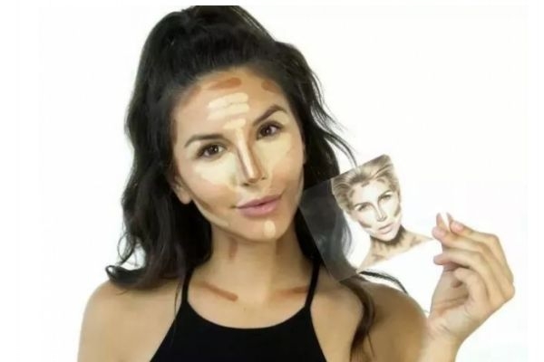 化妝的順序是什么 化妝時應(yīng)注意 化妝的順序是什么 化妝時應(yīng)注意