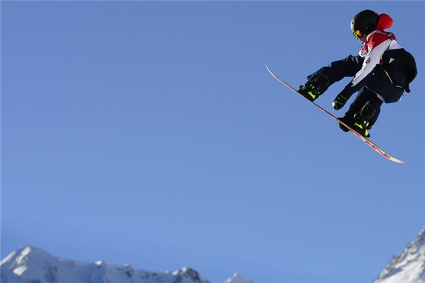 滑雪服一般多少錢一套 看專業(yè)程度 滑雪服一般多少錢一套 看專業(yè)程度