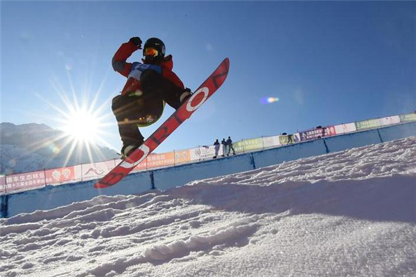 滑雪服單板和雙板區(qū)別 不要買(mǎi)錯(cuò)了 滑雪服單板和雙板區(qū)別 不要買(mǎi)錯(cuò)了