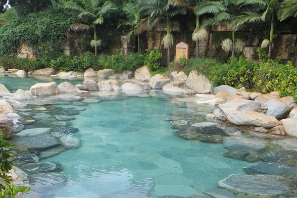 泡溫泉是男女分開的嗎 兩種都有 泡溫泉是男女分開的嗎 兩種都有