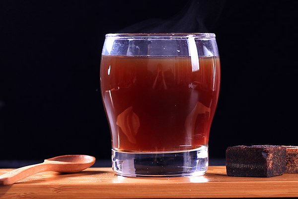 黑糖塊和黑糖粉什么區(qū)別 黑糖塊和黑糖粉哪個好 黑糖塊和黑糖粉什么區(qū)別 黑糖塊和黑糖粉哪個好