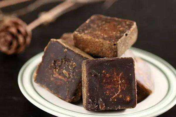 古法黑糖和還原黑糖哪個(gè)好 古法黑糖和還原黑糖區(qū)別 古法黑糖和還原黑糖哪個(gè)好 古法黑糖和還原黑糖區(qū)別