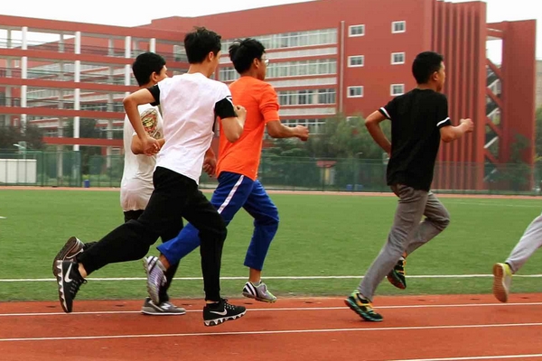 怎樣才算真正的慢跑?慢跑速度多少合適? 怎樣才算真正的慢跑?慢跑速度多少合適?