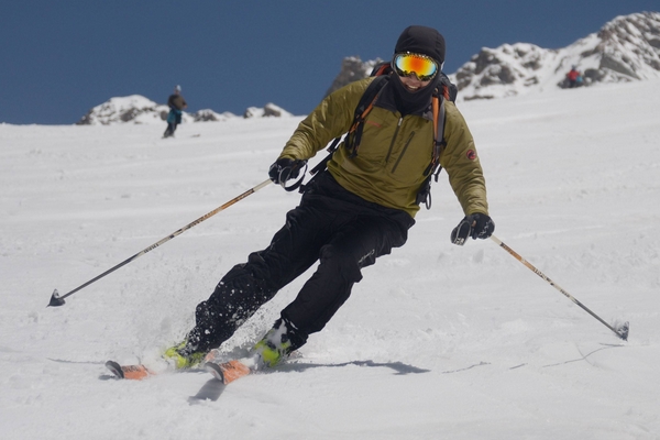 滑雪可以穿牛仔褲嗎 不建議穿它 滑雪可以穿牛仔褲嗎 不建議穿它