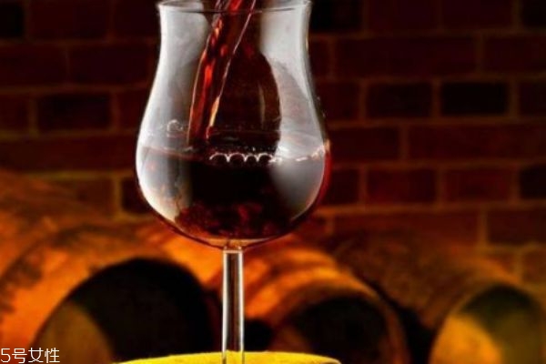 紅酒兌雪碧有什么危害 不要再這樣喝了 紅酒兌雪碧有什么危害 不要再這樣喝了