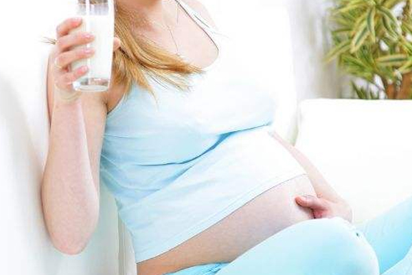 孕婦坐月子里能用護(hù)膚品嗎 孕婦坐月子里能用護(hù)膚品嗎