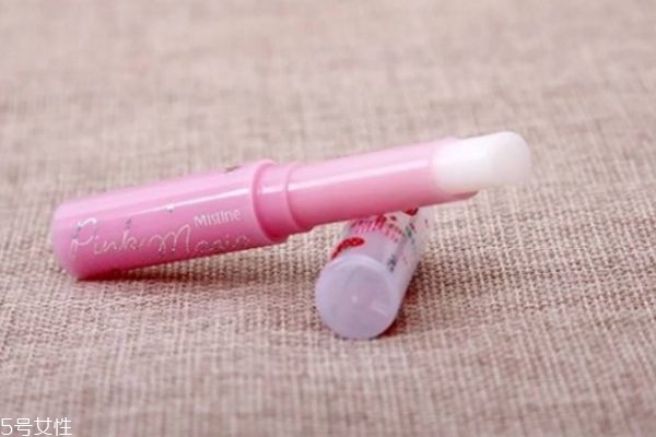 mistine草莓變色唇膏顏色 mistine唇膏測評 mistine草莓變色唇膏顏色 mistine唇膏測評