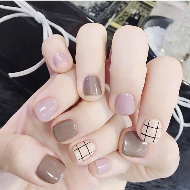 2019簡(jiǎn)單短甲美甲圖片 最新百搭短甲美甲 2019簡(jiǎn)單短甲美甲圖片 最新百搭短甲美甲