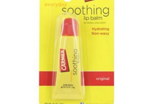 carmex潤(rùn)唇膏孕婦能用嗎 carmex潤(rùn)唇膏真假 carmex潤(rùn)唇膏孕婦能用嗎 carmex潤(rùn)唇膏真假