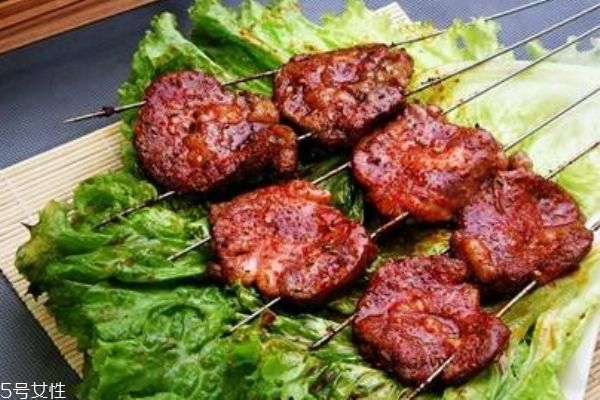 豬腰子怎么去除騷筋 白酒去除腥法 豬腰子怎么去除騷筋 白酒去除腥法