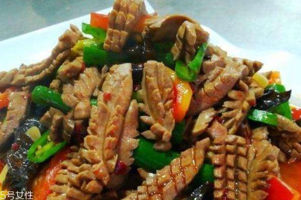 豬腰子怎么去除騷筋 白酒去除腥法 豬腰子怎么去除騷筋 白酒去除腥法