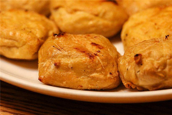 石屏豆腐是怎么制作的 當(dāng)?shù)鬲?dú)特秘方 石屏豆腐是怎么制作的 當(dāng)?shù)鬲?dú)特秘方