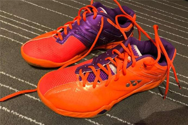 羽毛球鞋能打乒乓球嗎 會影響靈活性 羽毛球鞋能打乒乓球嗎 會影響靈活性