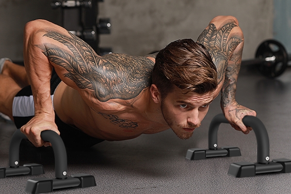 俯臥撐能讓肩膀變寬嗎 有這個(gè)作用 俯臥撐能讓肩膀變寬嗎 有這個(gè)作用