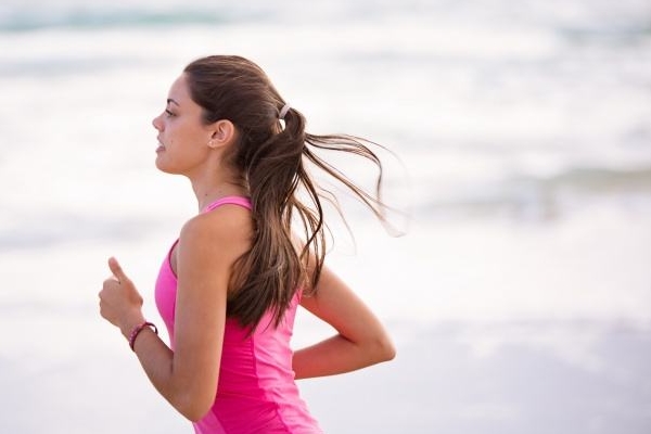 慢跑和跳繩哪個減肥效果好 推薦是跳繩 慢跑和跳繩哪個減肥效果好 推薦是跳繩