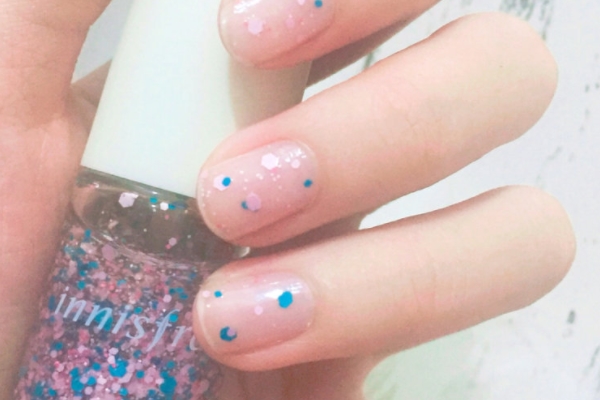 悅詩(shī)風(fēng)吟指甲油保質(zhì)期 一般是三年 悅詩(shī)風(fēng)吟指甲油保質(zhì)期 一般是三年