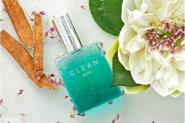 小眾款的男士香水有哪些 小眾男士香水牌子 小眾款的男士香水有哪些 小眾男士香水牌子