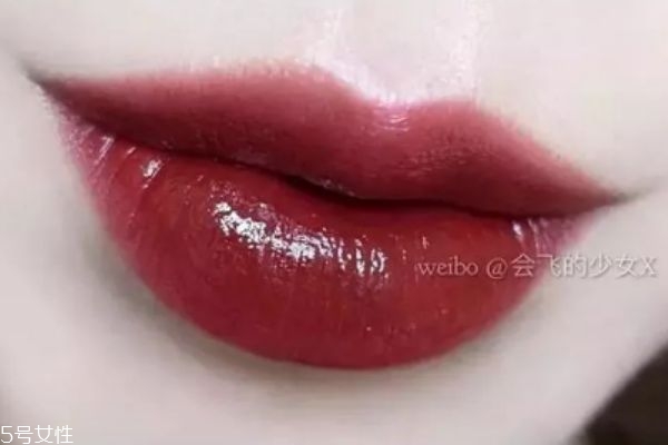 burberry氣墊唇釉58是什么顏色 burberry氣墊唇釉試色 burberry氣墊唇釉58是什么顏色 burberry氣墊唇釉試色