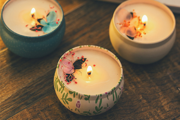 香薰蠟燭有助于睡眠嗎 哪種香薰有助睡眠