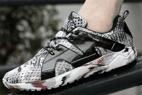 跑鞋和運(yùn)動(dòng)鞋的區(qū)別 千萬(wàn)不要買(mǎi)錯(cuò) 跑鞋和運(yùn)動(dòng)鞋的區(qū)別 千萬(wàn)不要買(mǎi)錯(cuò)