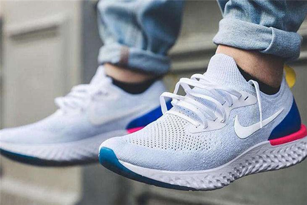 跑鞋會(huì)越穿越大嗎 會(huì)變松一點(diǎn) 跑鞋會(huì)越穿越大嗎 會(huì)變松一點(diǎn)