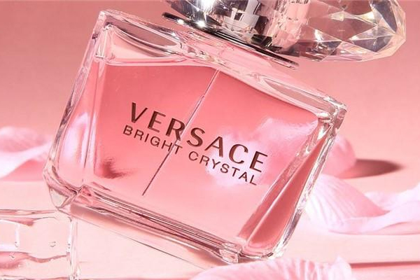 香水真假怎么辨別才對(duì) 6招識(shí)別仿制香水 香水真假怎么辨別才對(duì) 6招識(shí)別仿制香水