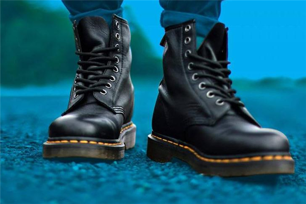 馬丁靴為什么叫馬丁靴 是這個原因 馬丁靴為什么叫馬丁靴 是這個原因