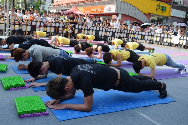 平板支撐的好處 主要是這四個方面 平板支撐的好處 主要是這四個方面