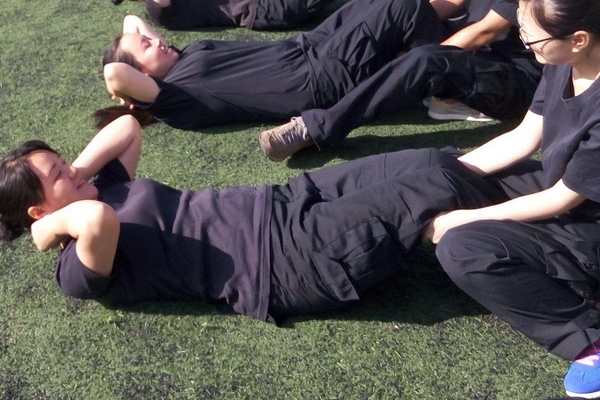 仰臥起坐能減肚子嗎 正確做法是什么 仰臥起坐能減肚子嗎 正確做法是什么