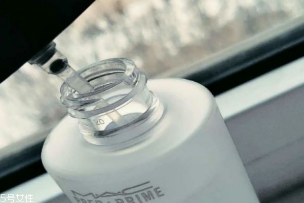 mac定妝噴霧怎么用 mac定妝噴霧成分和功效 mac定妝噴霧怎么用 mac定妝噴霧成分和功效