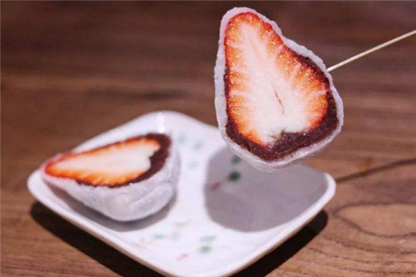 草莓大福的做法 地道日式甜點(diǎn) 草莓大福的做法 地道日式甜點(diǎn)