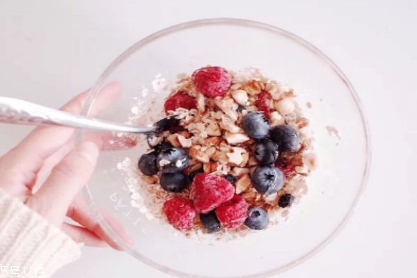 戒糖能喝酸奶嗎 戒糖的好處 戒糖能喝酸奶嗎 戒糖的好處