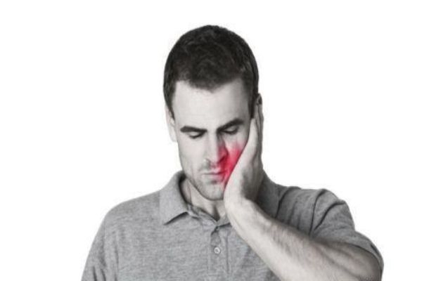 有助于緩解牙齒疼痛的快速辦法 有助于緩解牙齒疼痛的快速辦法