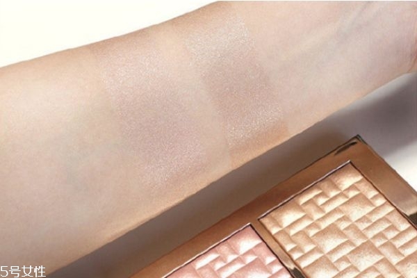 芭比波朗圣誕限量款高光是什么顏色 芭比波朗圣誕限量款高光是什么顏色