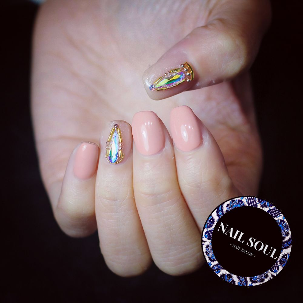 粉嫩色美甲圖片 超30款嫩色系美甲推薦 粉嫩色美甲圖片 超30款嫩色系美甲推薦