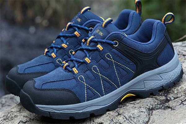 徒步鞋適合平時(shí)穿嗎 平時(shí)可以穿 徒步鞋適合平時(shí)穿嗎 平時(shí)可以穿