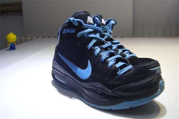 籃球鞋為什么這么緊 包裹性很重要 籃球鞋為什么這么緊 包裹性很重要