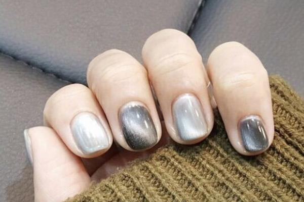 2019高級(jí)灰美甲圖片 高級(jí)灰顏色美甲圖片 2019高級(jí)灰美甲圖片 高級(jí)灰顏色美甲圖片