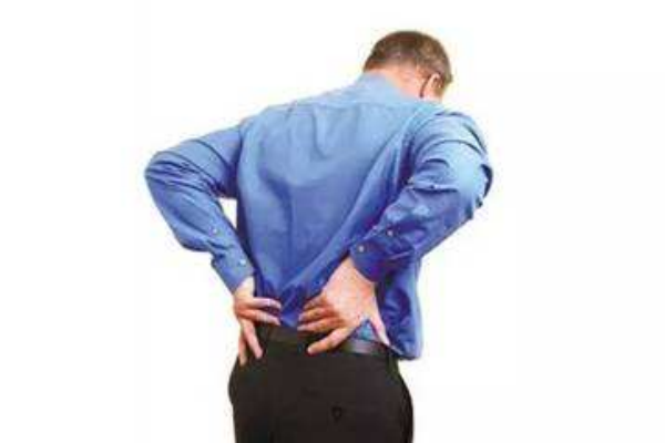 解決肩硬腰痛、水腫失眠的睡前柔軟操