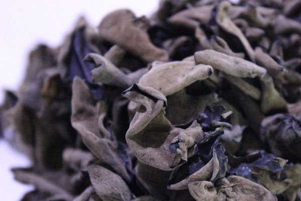 木耳怎么泡發(fā)的快 搖晃3分鐘能完全泡開(kāi) 木耳怎么泡發(fā)的快 搖晃3分鐘能完全泡開(kāi)