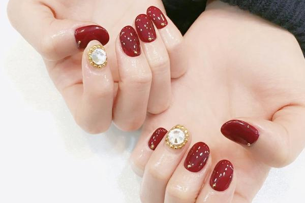 紅色鉆石美甲圖片 儀式感鉆石紅美甲 紅色鉆石美甲圖片 儀式感鉆石紅美甲